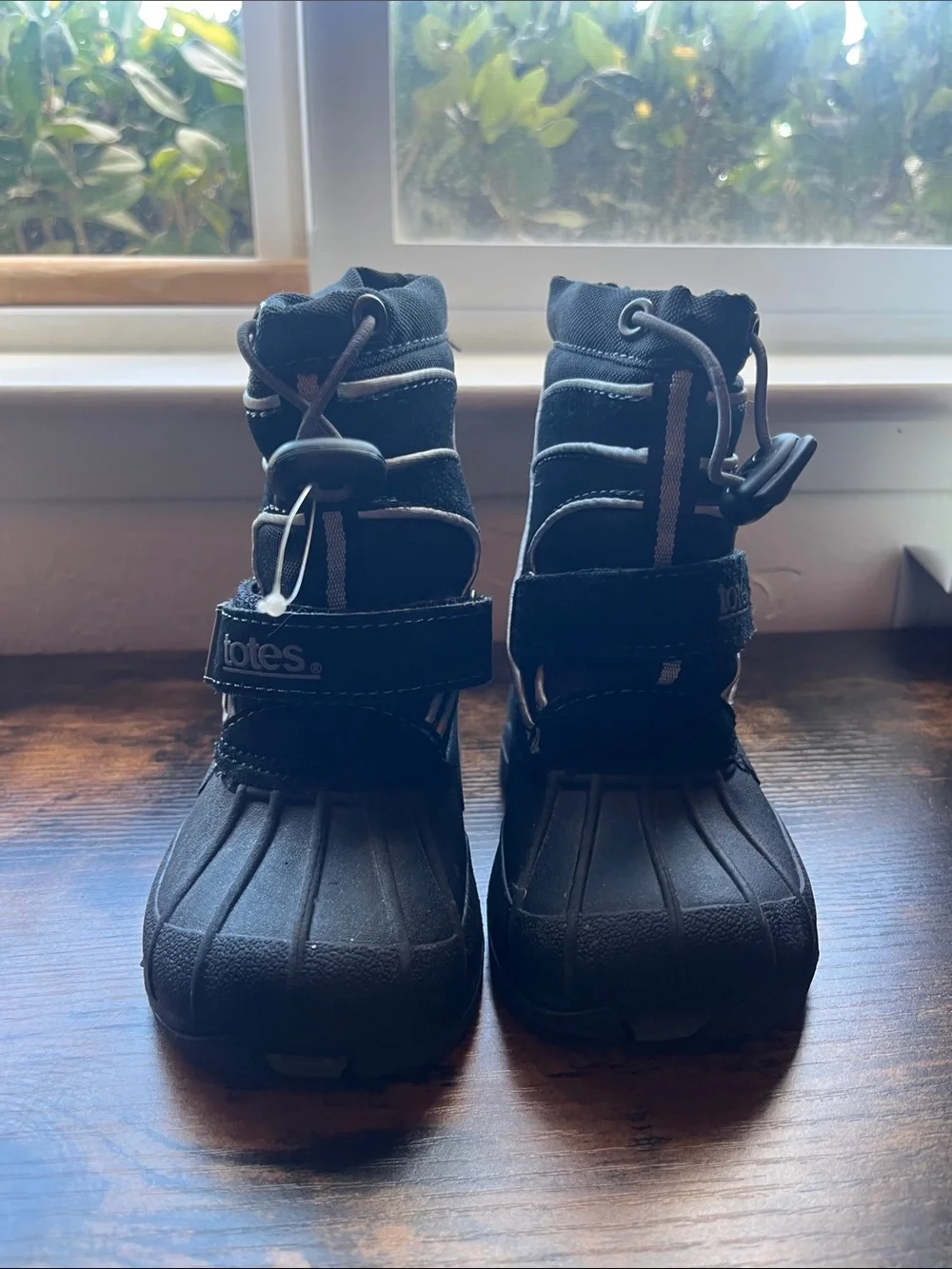 totes Kids Black Waterproof Snow Boots